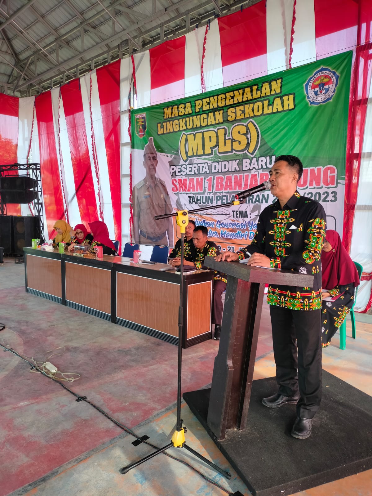 School Environtment Initiation (MPLS) SMAN 1 Banjar Agung